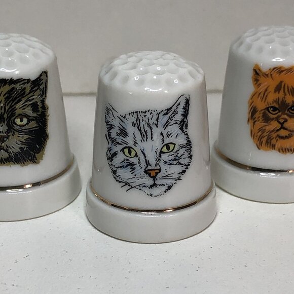 Lot of 6 Porcelain Cat Face Thimbles White Gold Rim SDJ-TG - Picture 4 of 10